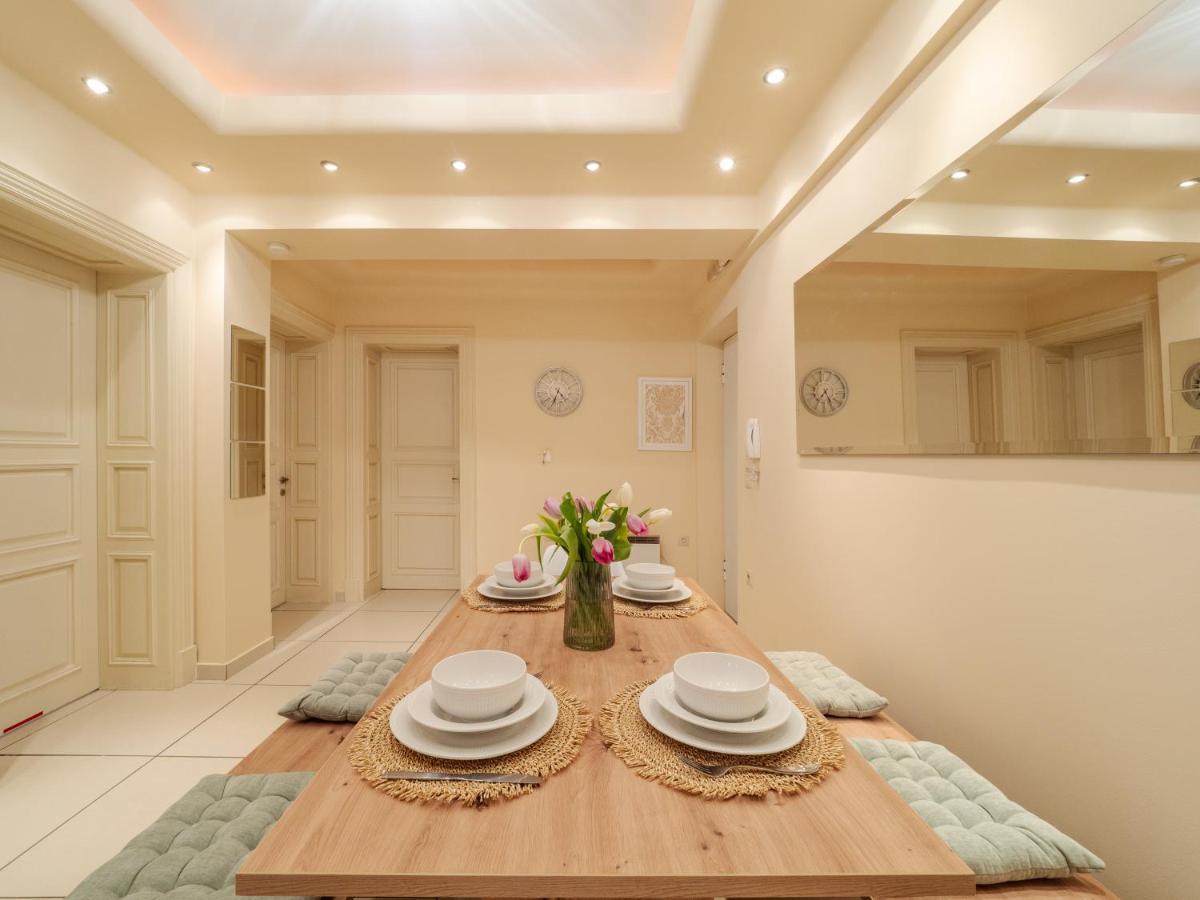 Aura Elegant Apartment Near Garitsa Bay Analipsis  Luaran gambar