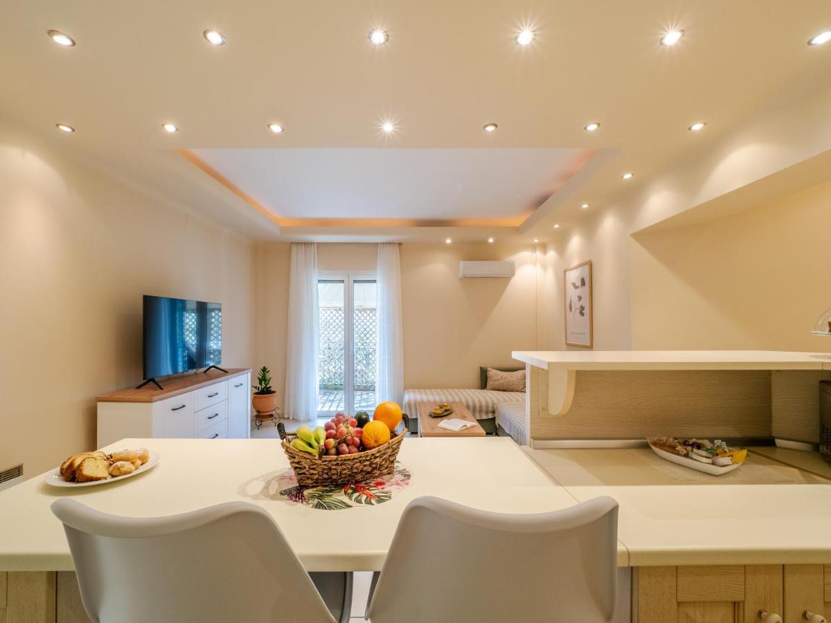 Aura Elegant Apartment Near Garitsa Bay Analipsis  Luaran gambar